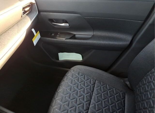 
								Nissan Kicks full									