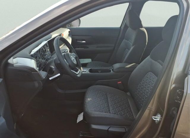 
								Nissan Kicks full									