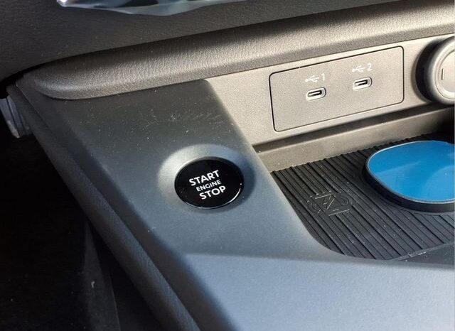 
								Nissan Sentra full									