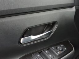 
										Nissan Kicks full									