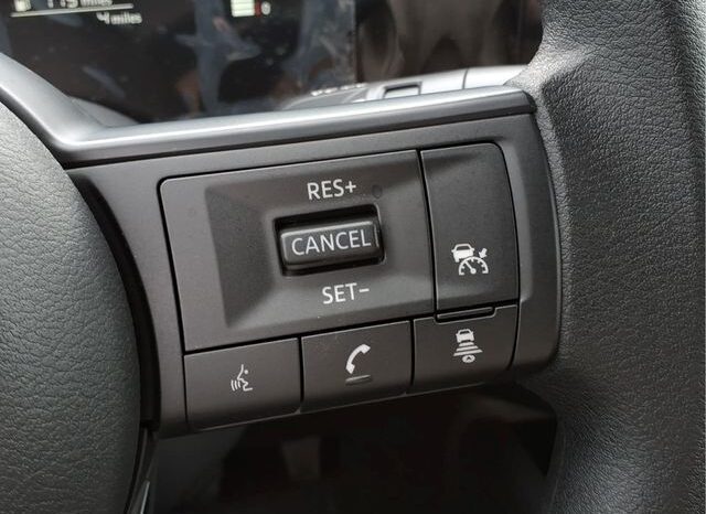 
								Nissan Kicks full									