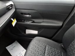 
										Nissan Kicks full									