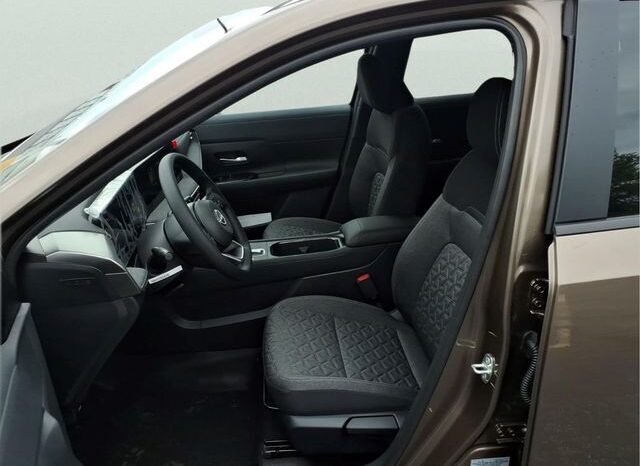 
								Nissan Kicks full									