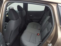 
										Nissan Kicks full									