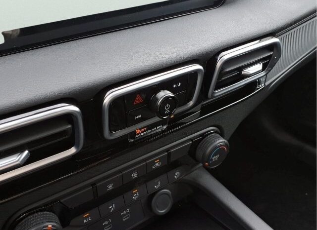 
								Nissan Sentra full									