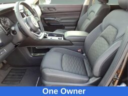
										Nissan Pathfinder full									