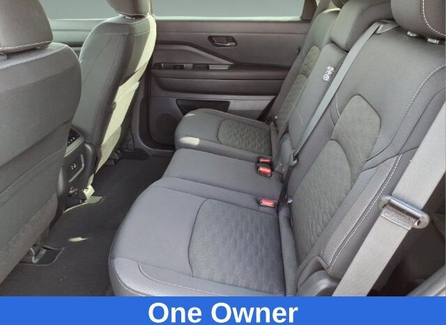 
								Nissan Pathfinder full									