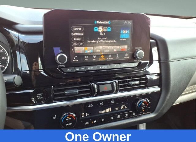 
								Nissan Pathfinder full									