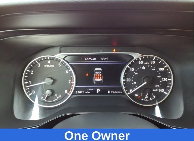 
								Nissan Pathfinder full									