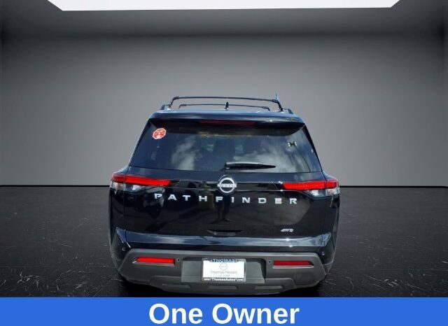 
								Nissan Pathfinder full									