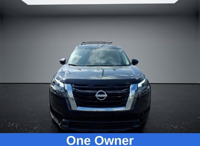 
								Nissan Pathfinder full									