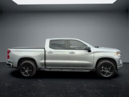 
										Chevrolet Silverado 1500 full									