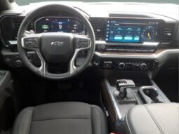
										Chevrolet Silverado 1500 full									