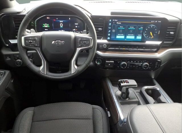 
								Chevrolet Silverado 1500 full									
