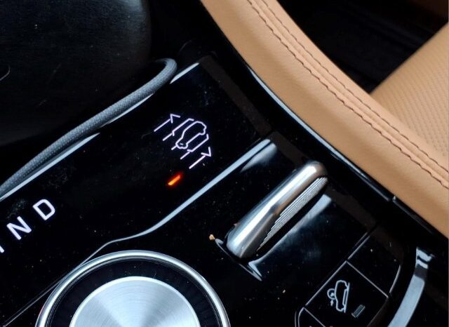 
								Jeep Grand Cherokee full									