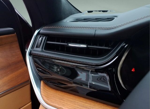 
								Jeep Grand Cherokee full									