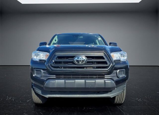 
								Toyota Tacoma full									
