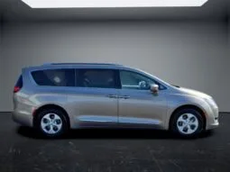 Chrysler Pacifica