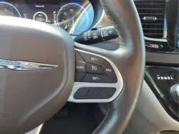 
										Chrysler Pacifica full									