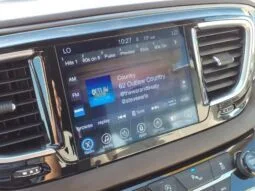 
										Chrysler Pacifica full									
