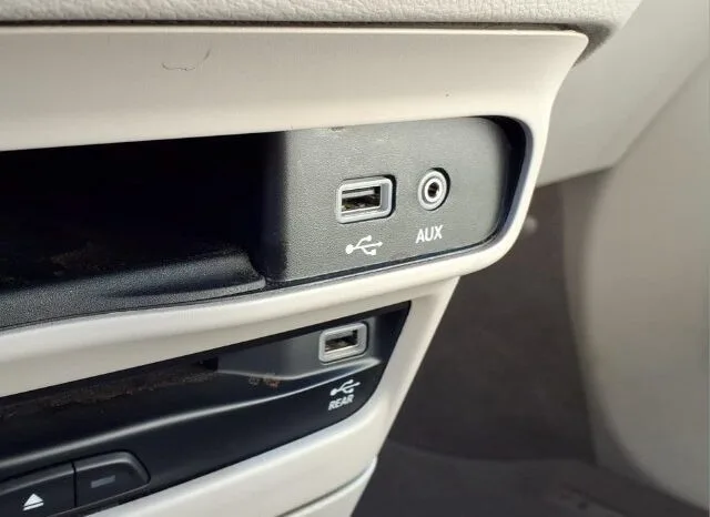 
								Chrysler Pacifica full									