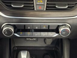 
										Nissan Altima full									