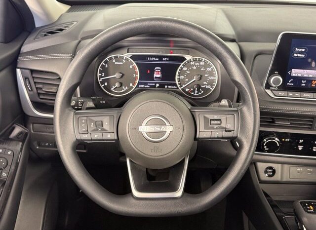 
								Nissan Rogue full									
