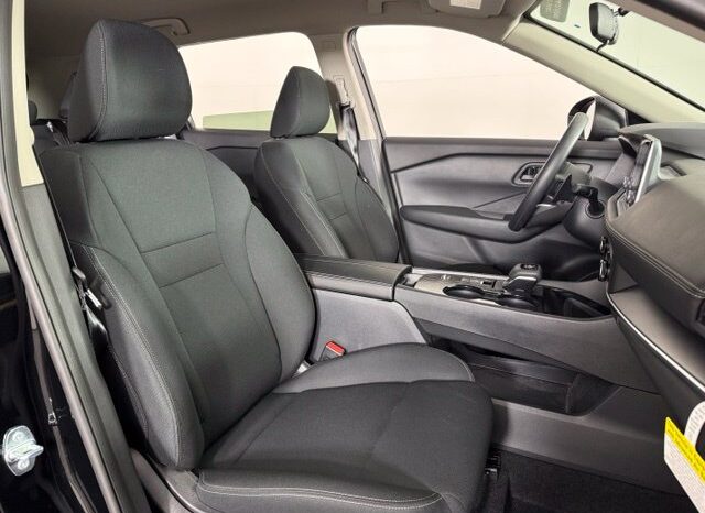 
								Nissan Rogue full									