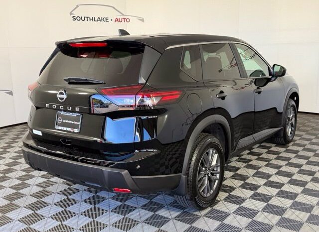 
								Nissan Rogue full									