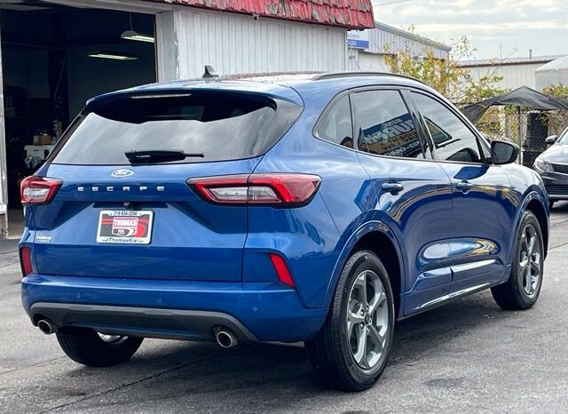 
								Ford Escape full									