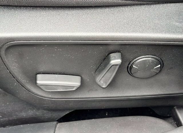 
								Ford Escape full									