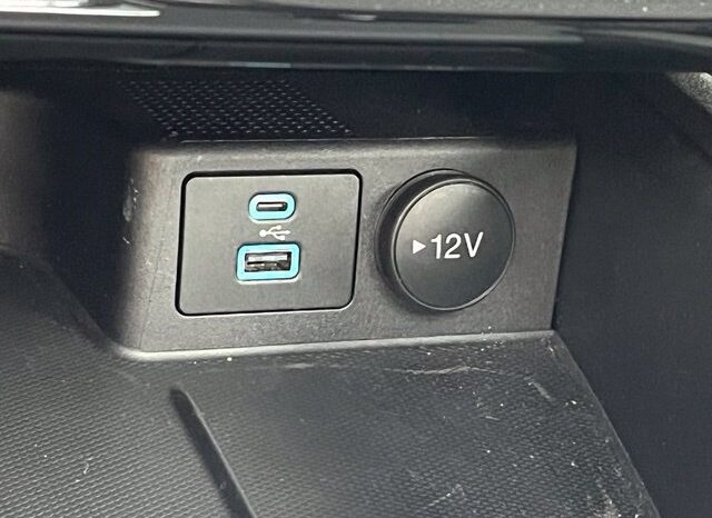 
								Ford Escape full									