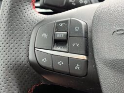 
										Ford Escape full									