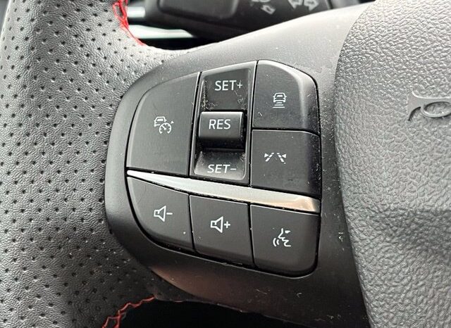 
								Ford Escape full									