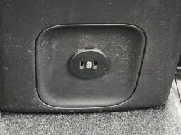 
										Ford Escape full									
