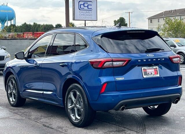 
								Ford Escape full									
