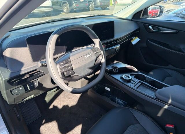 
								Kia EV6 full									