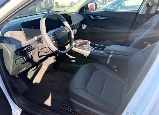 
								Kia EV6 full									