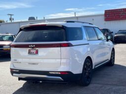 
										Kia Carnival full									