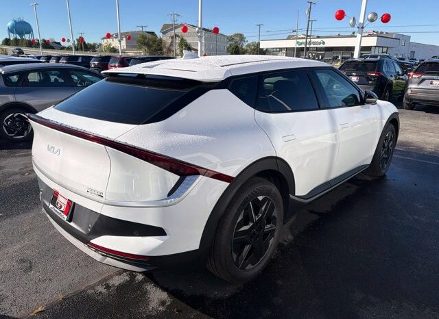 
								Kia EV6 full									