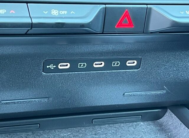 
								Kia Telluride Hybrid full									