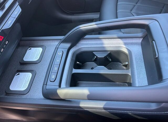 
								Kia Telluride Hybrid full									