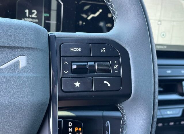 
								Kia Telluride Hybrid full									