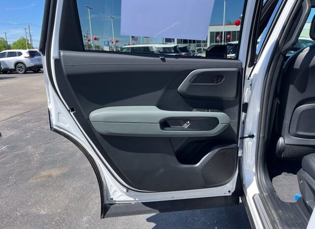 
								Kia Telluride Hybrid full									