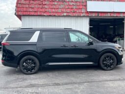 
										Kia Carnival full									