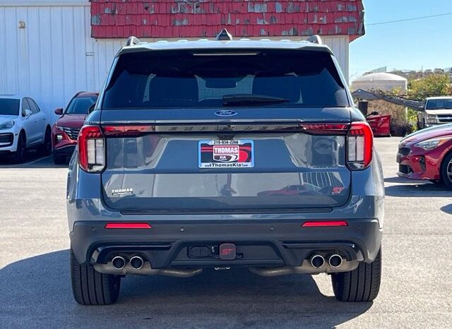 
								Ford Explorer full									