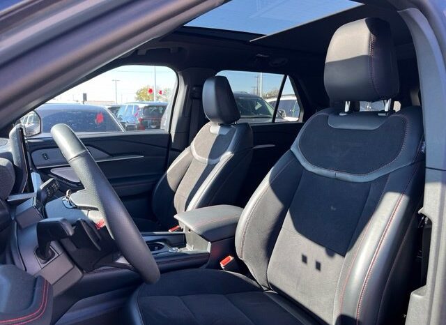 
								Ford Explorer full									