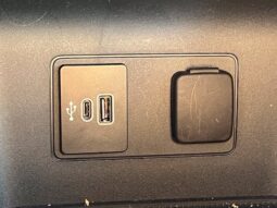 
										Ford Explorer full									