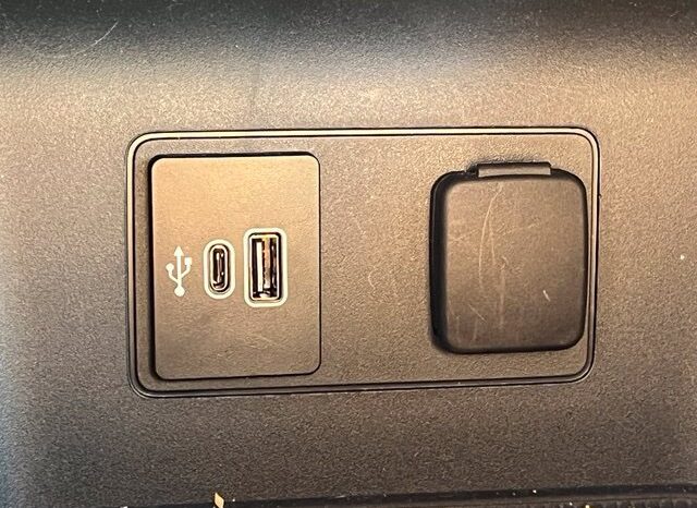 
								Ford Explorer full									
