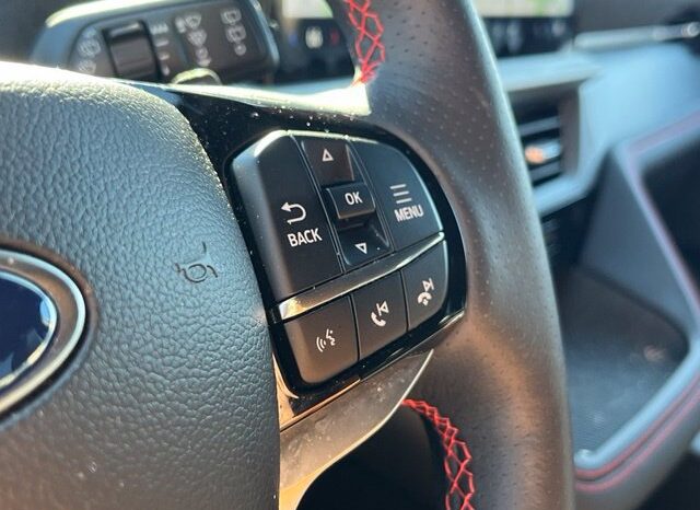 
								Ford Explorer full									